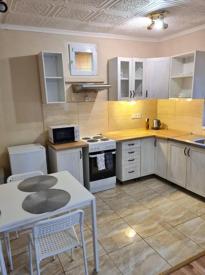 Cosy Vacation House In The Village Velky Meder Luaran gambar