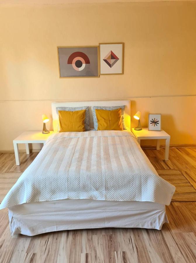 Cosy Vacation House In The Village Velky Meder Luaran gambar
