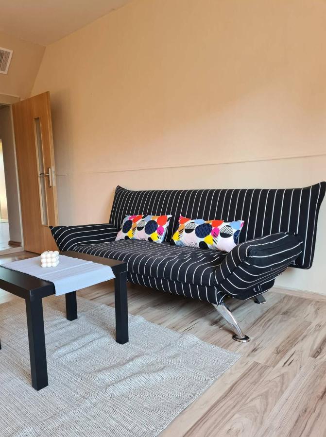 Cosy Vacation House In The Village Velky Meder Luaran gambar